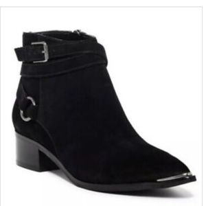 Marc Fisher Yatina Bootie Western Pointy  Chelsea boot